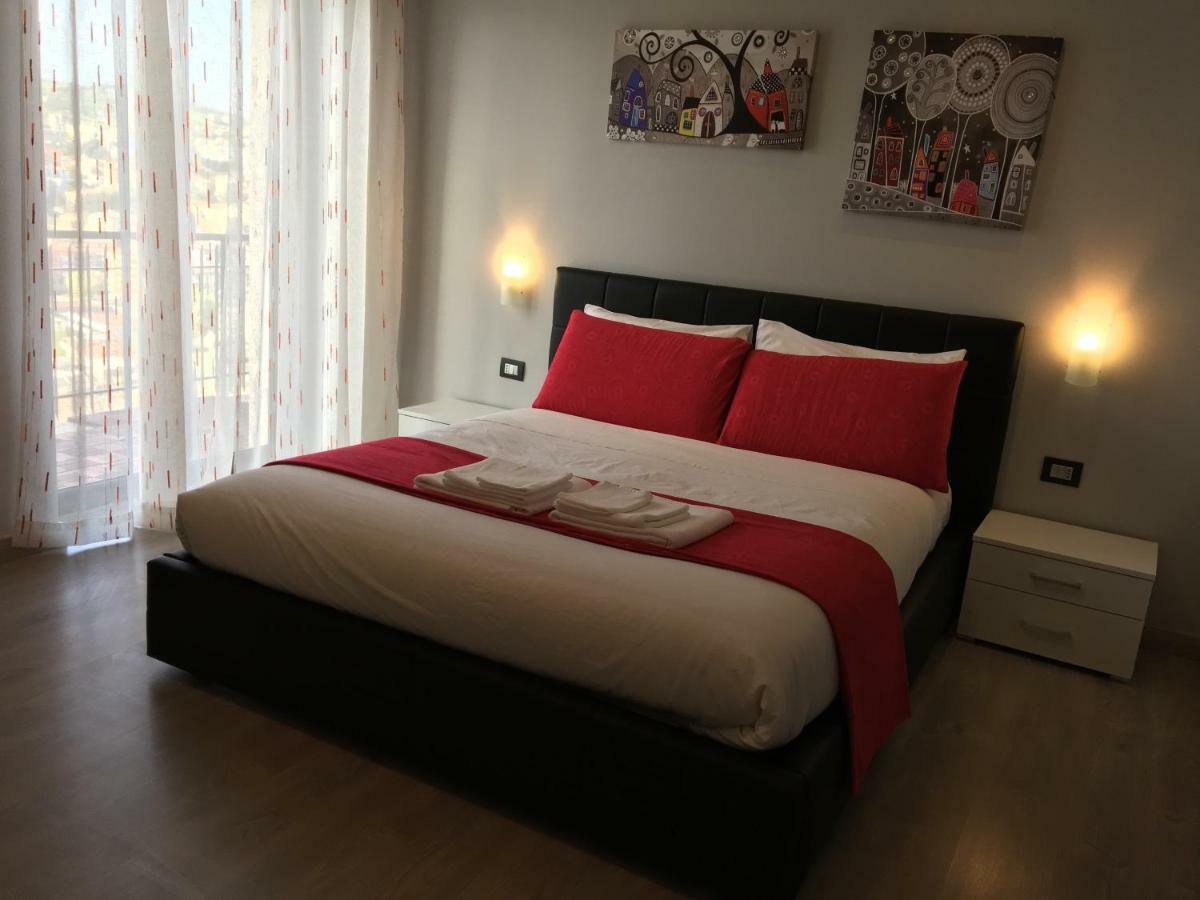 85Centro Bed and Breakfast Potenza Eksteriør billede