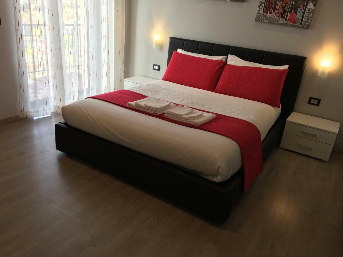 85Centro Bed and Breakfast Potenza Eksteriør billede